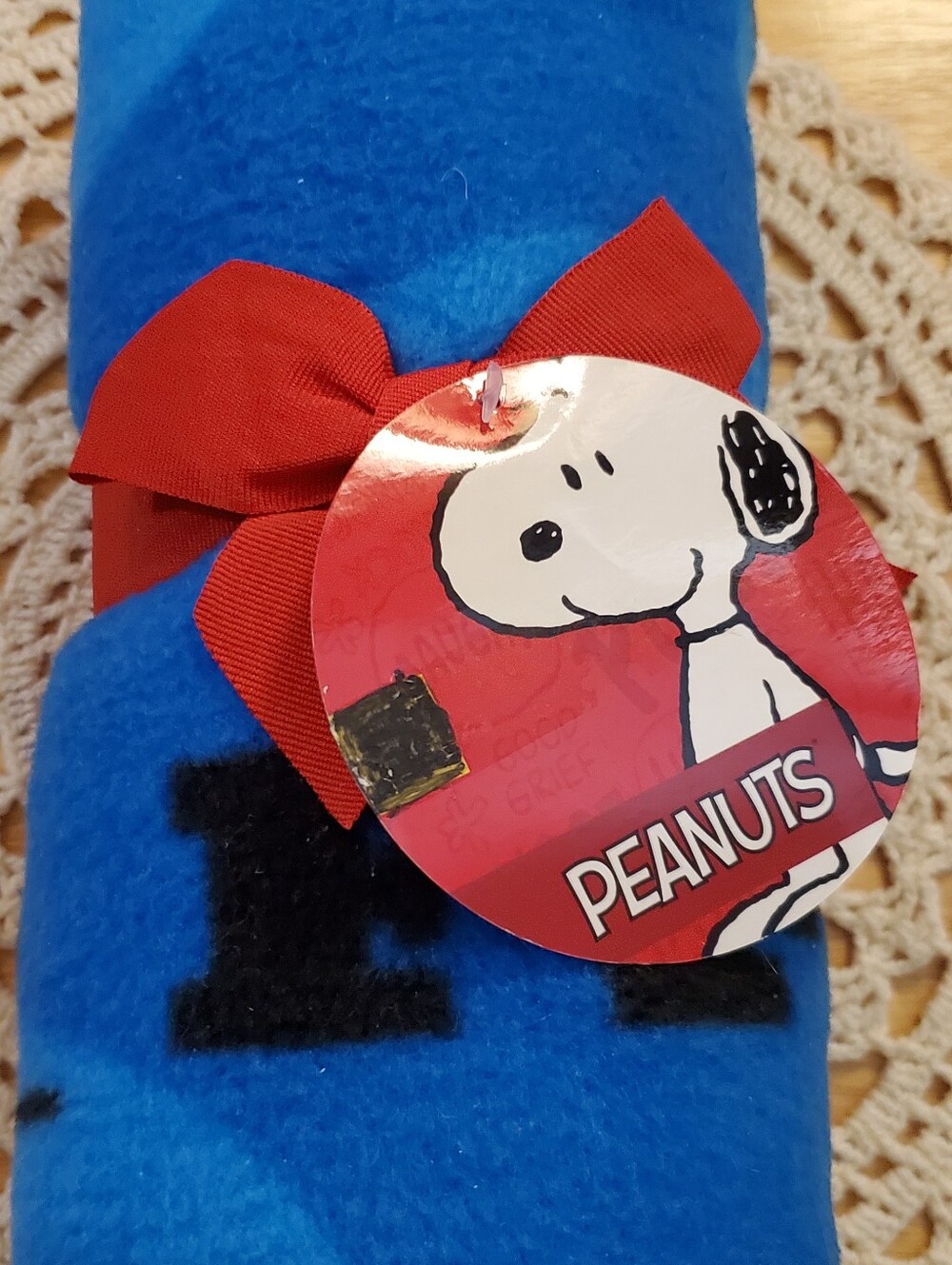 Peanuts Blue Fleece Throw with Red Bow and Tag